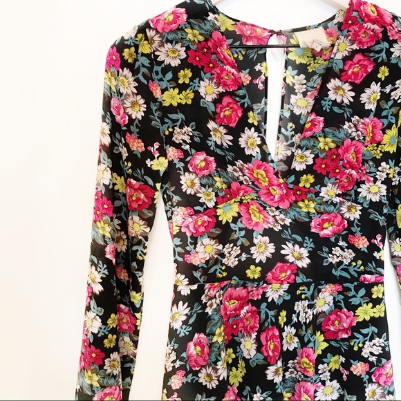 Urban Outfitters long sleeve floral black dress size 4 - Picture 2 of 4